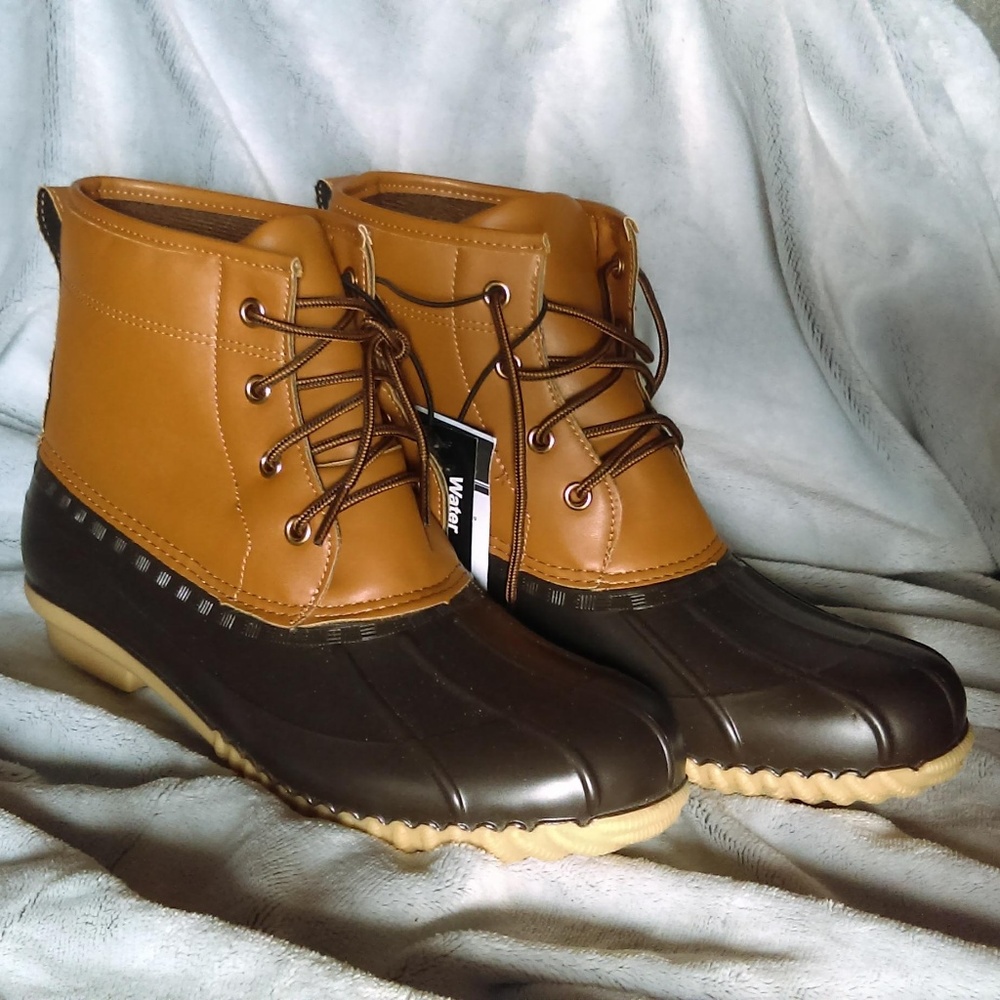 NEW Rue21 Waterproof Boots